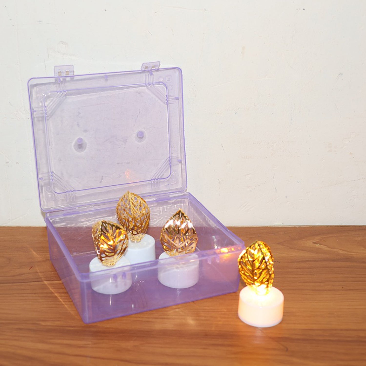 Decorative Golden Leaf Shaped Flameless LED Candles (4 Pc) Decorative Golden Leaf Shaped Flameless LED Candles (4 Pc)